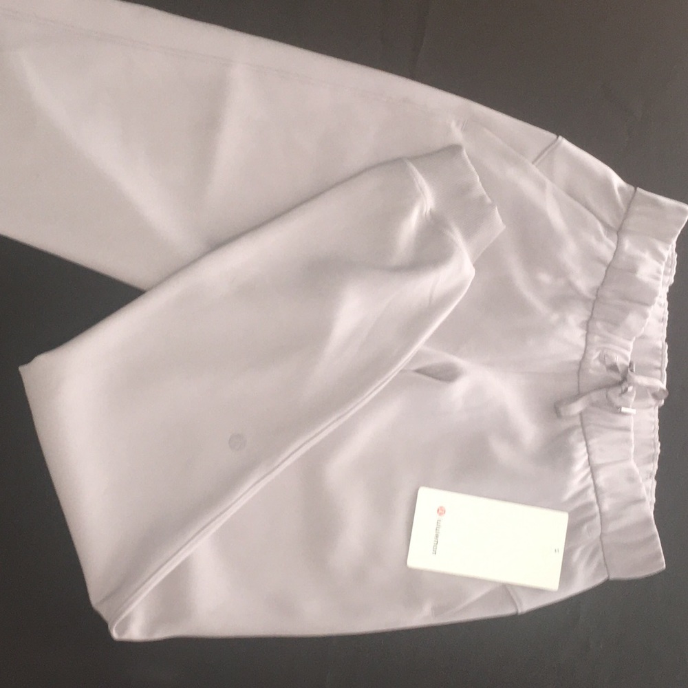 Lululemon On the Fly Jogger size 2